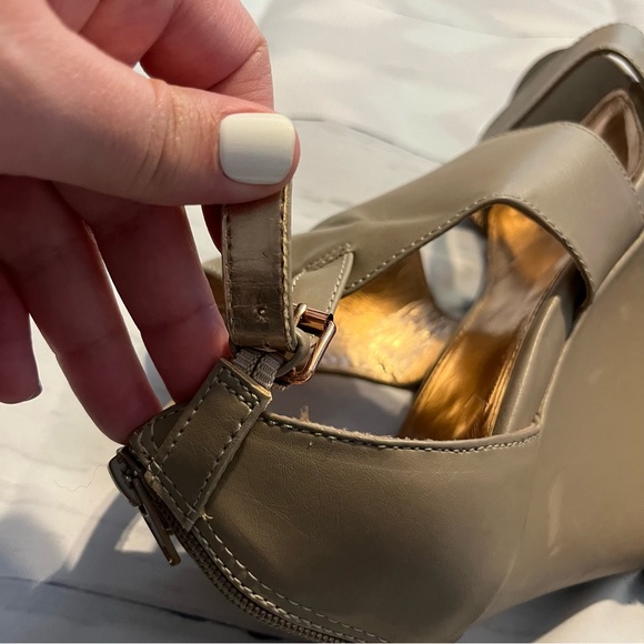 Taupe Platform Sandals / Open Toed Wedge Heels, Lane Bryant Size 12 W - Picture 5 of 13